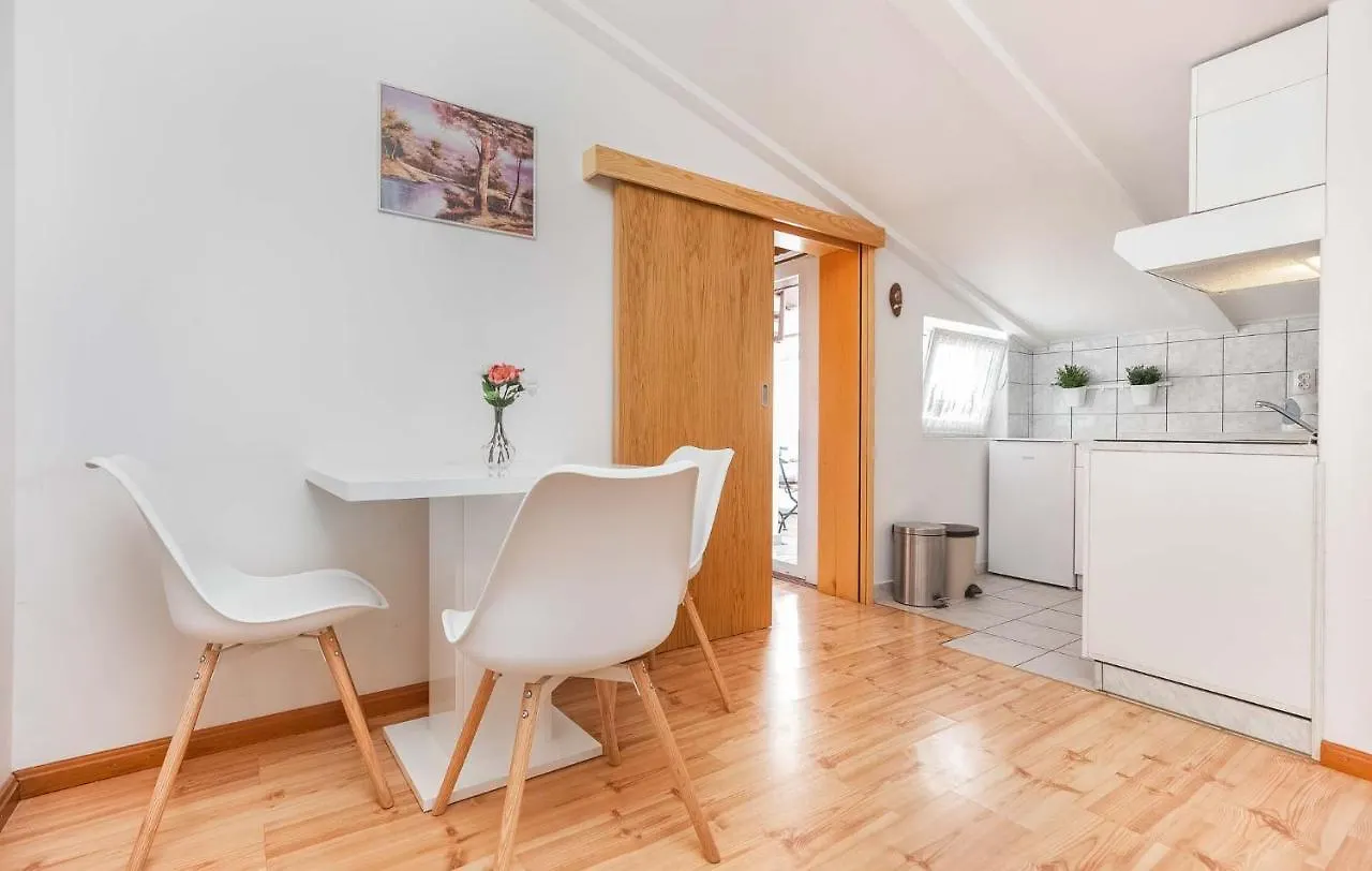 Zlata Apartment Porec