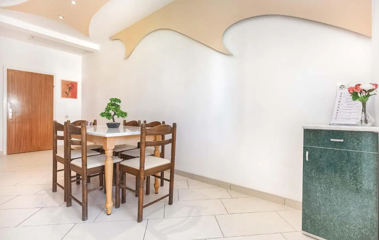 Zlata Apartment Porec