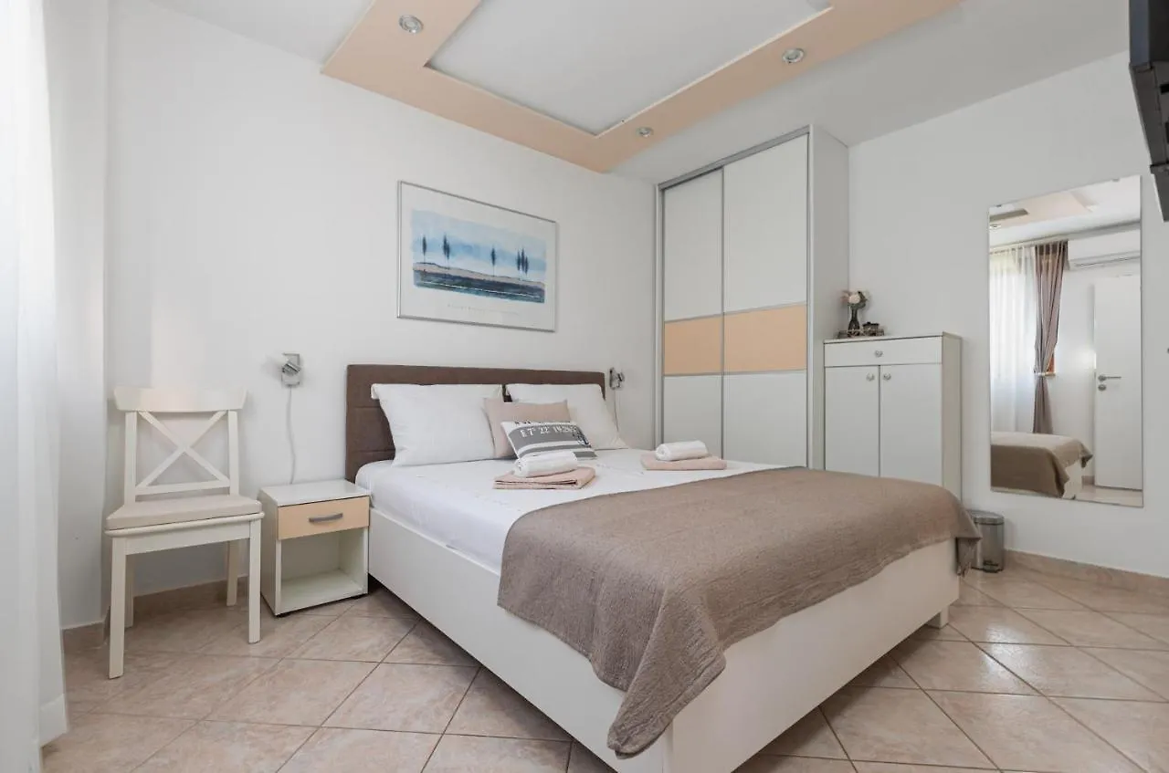 Zlata Apartment Porec